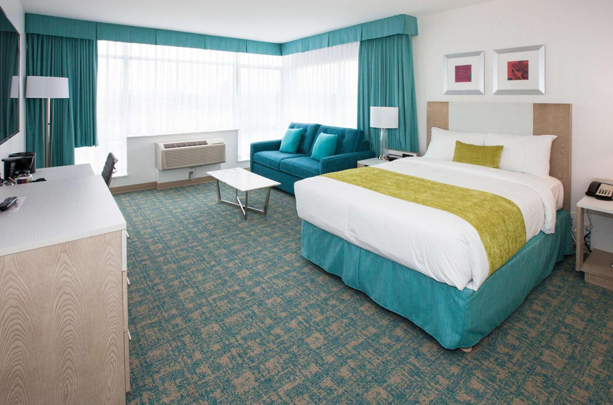 Coast Hotel & Convention Centre Лангли Екстериор снимка
