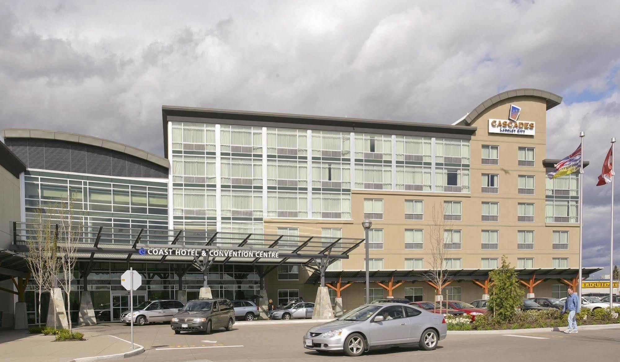 Coast Hotel & Convention Centre Лангли Екстериор снимка
